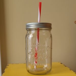 NEW Alabama sweet tea company Embossed Glass Jar Straw 32 Oz Quart State Outline